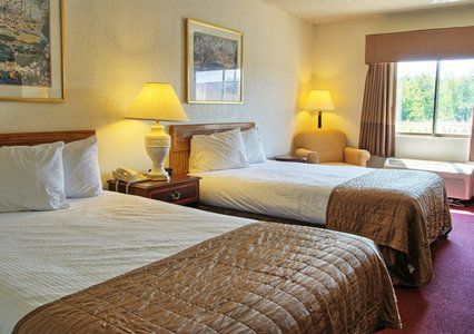 Quality University Area Hotel 2*